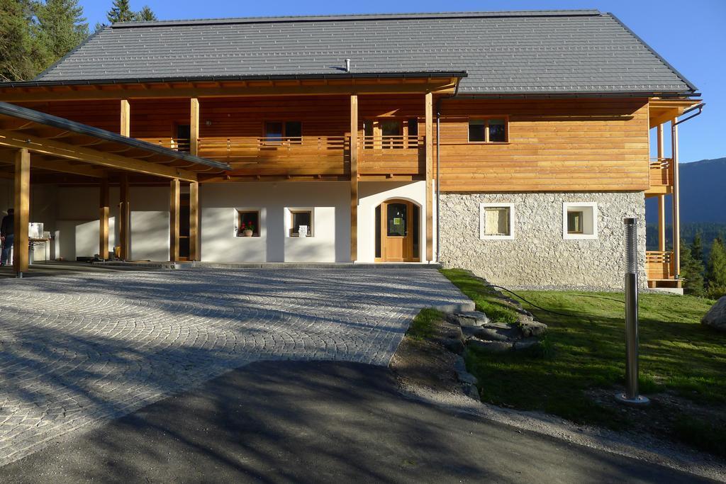 Der Weber - Haus Der Zukunft Lägenhet Hermagor-Pressegger See Exteriör bild