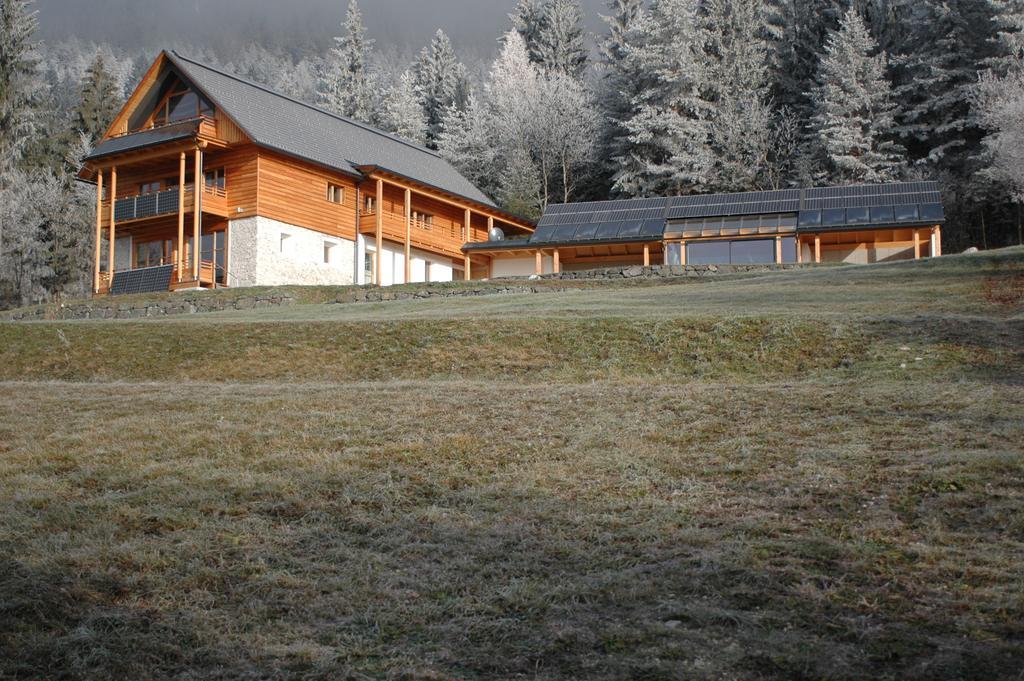 Der Weber - Haus Der Zukunft Lägenhet Hermagor-Pressegger See Exteriör bild